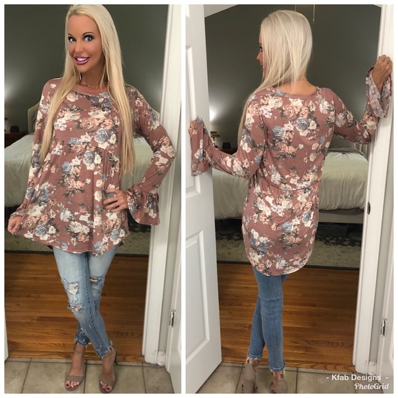 LAST 1!! 🌸Floral Print Ruffle Sleeve Tunic - Picture 2 of 3